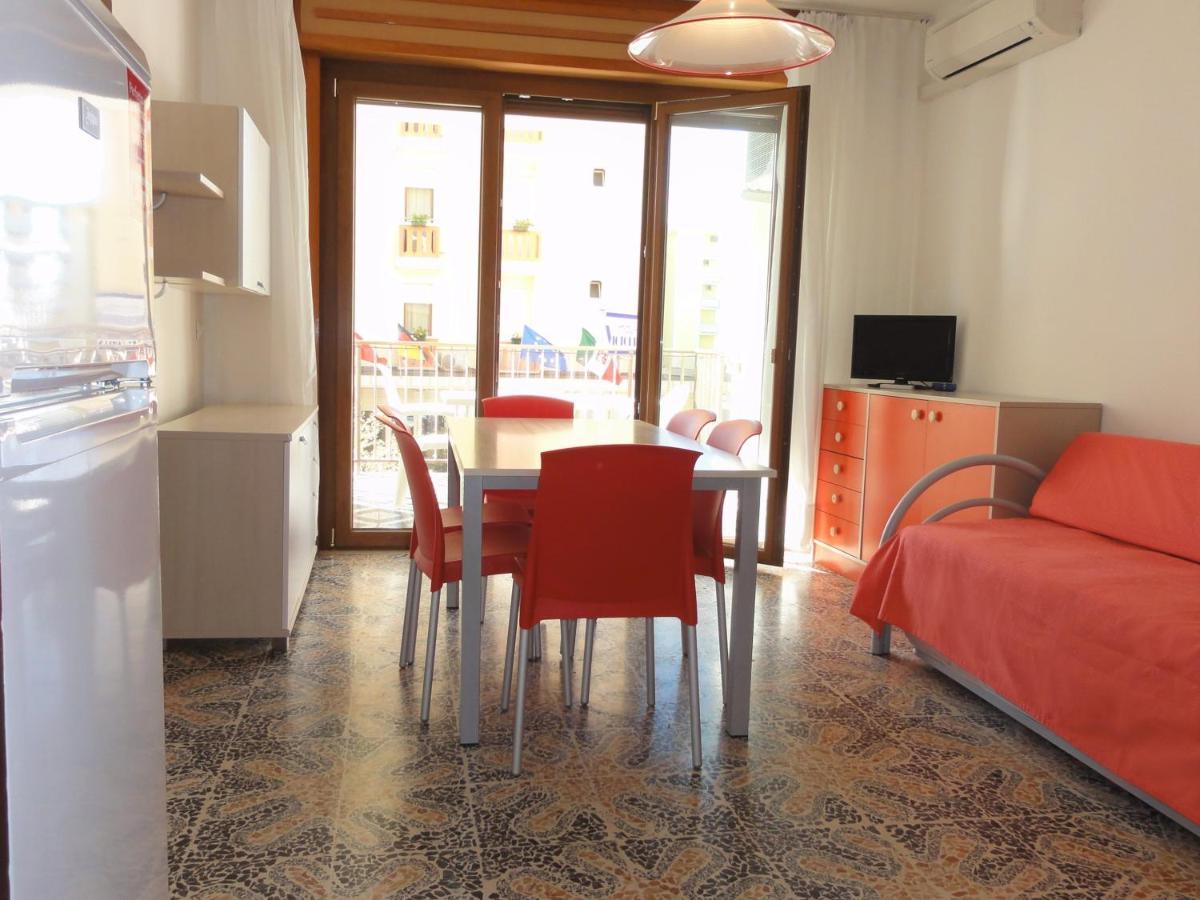 Giuliana - Appartamenti Bibione Kamer foto