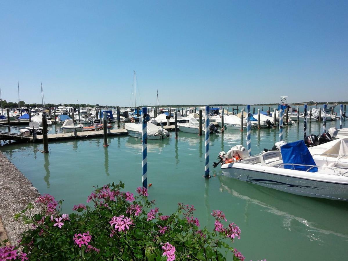 Giuliana - Appartamenti Bibione Buitenkant foto