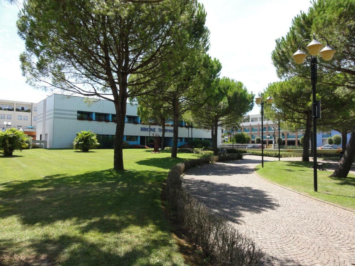 Giuliana - Appartamenti Bibione Buitenkant foto