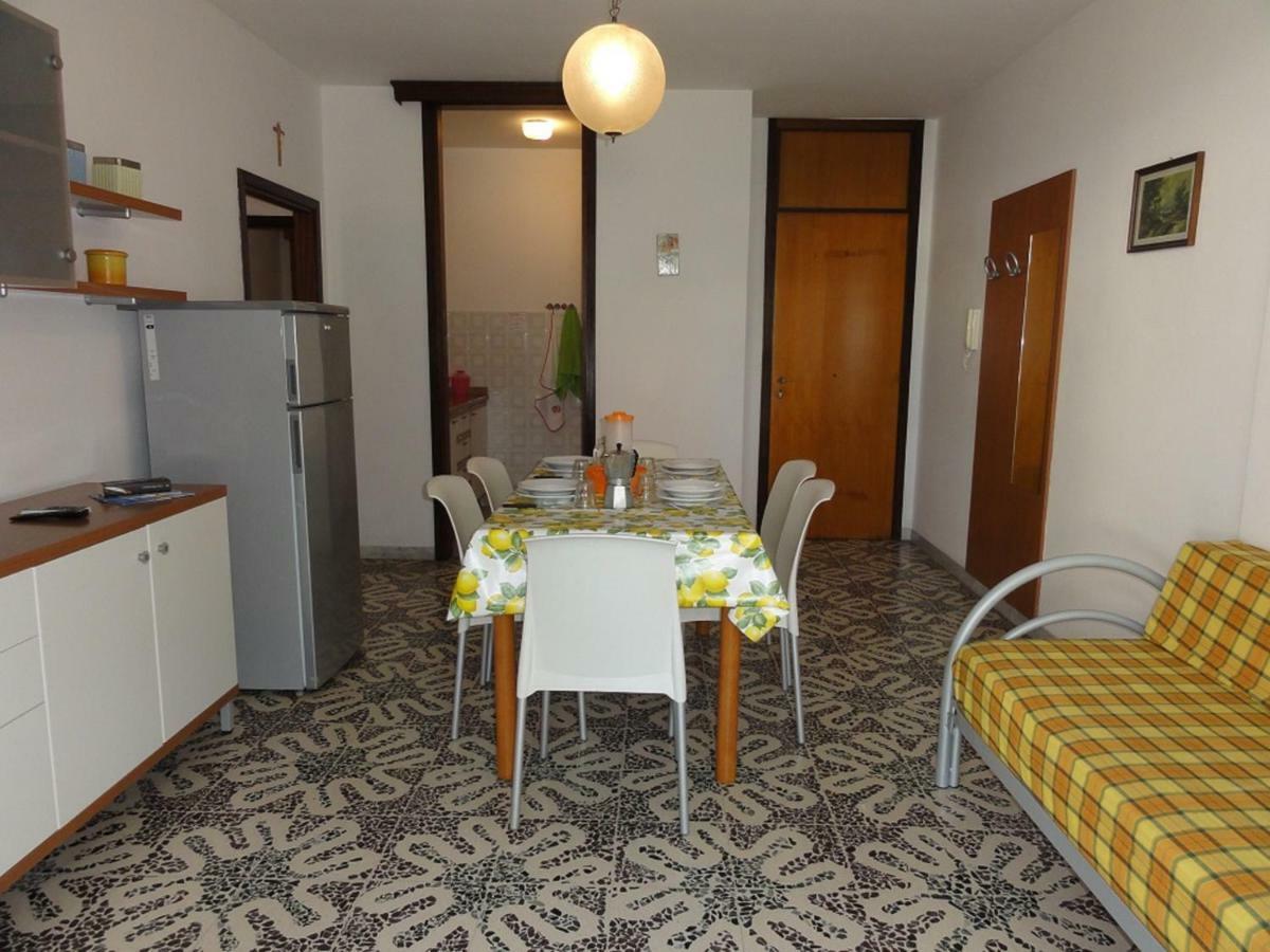 Giuliana - Appartamenti Bibione Kamer foto
