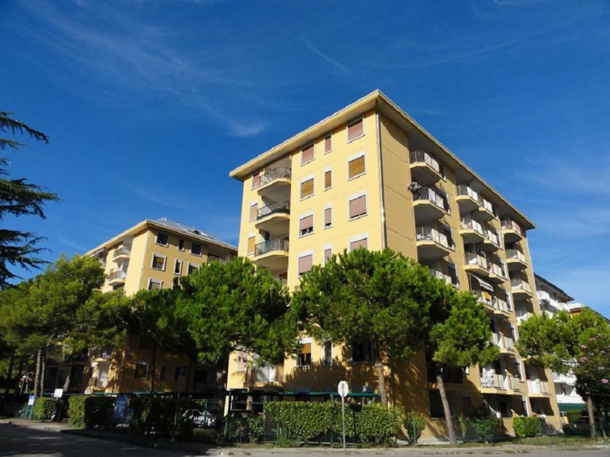 Giuliana - Appartamenti Bibione Buitenkant foto