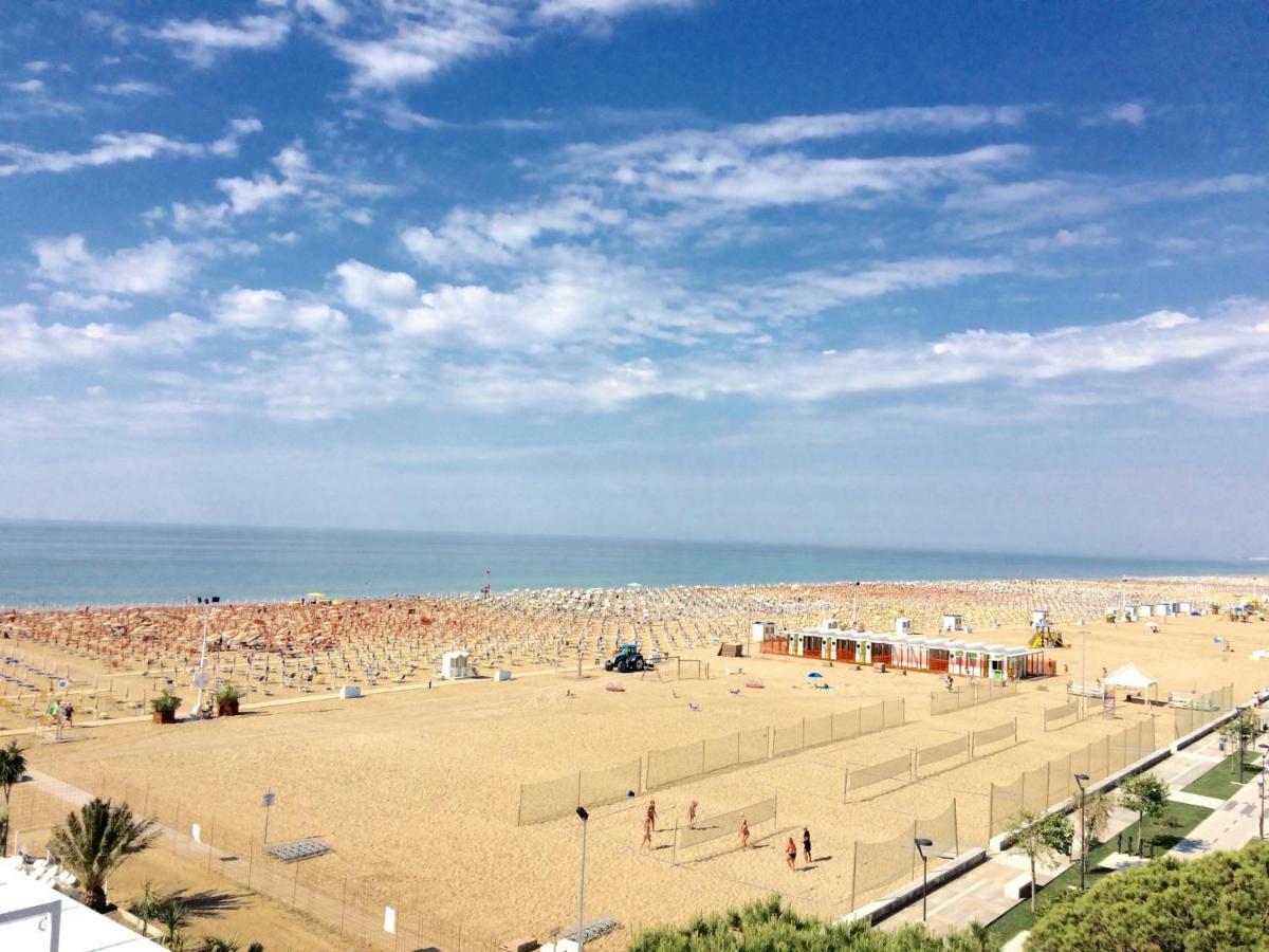 Giuliana - Appartamenti Bibione Buitenkant foto