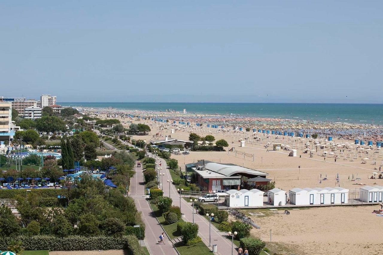 Giuliana - Appartamenti Bibione Buitenkant foto