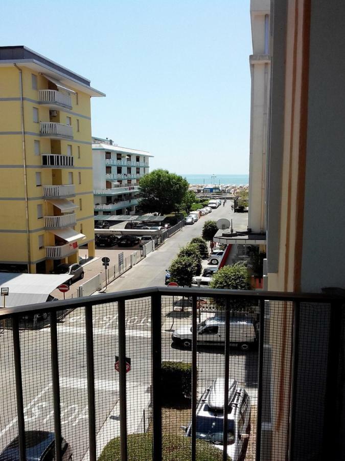 Giuliana - Appartamenti Bibione Buitenkant foto